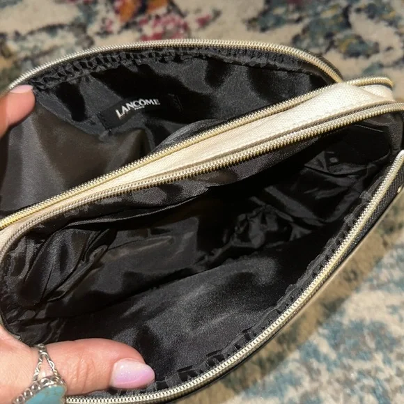 Lancôme // like new without tags motorcycle chick makeup pouch double zip - Picture 2 of 5